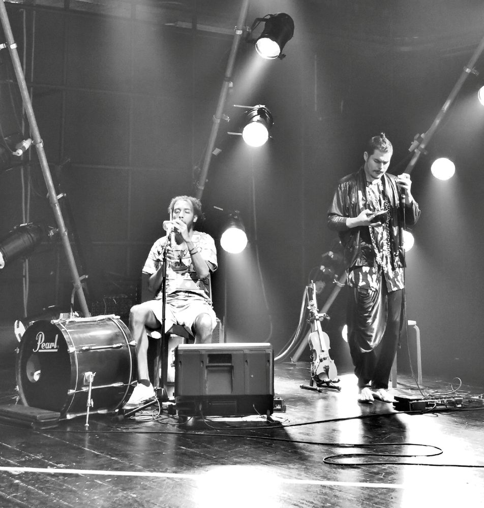 Los Negros e os Deuses do Norte